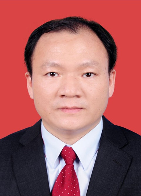 汤老师.jpg